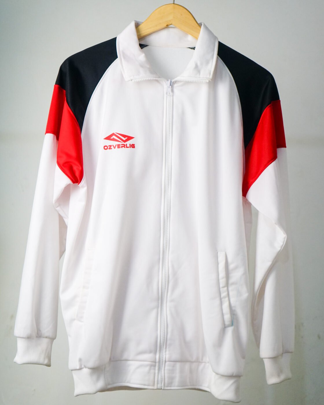Jaket Olahraga